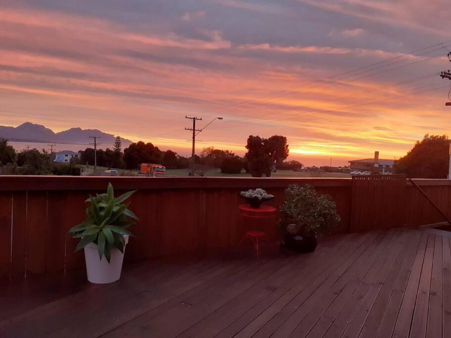 3 Bedroom Holiday Home In Prime Kaikoura Location! Exterior photo